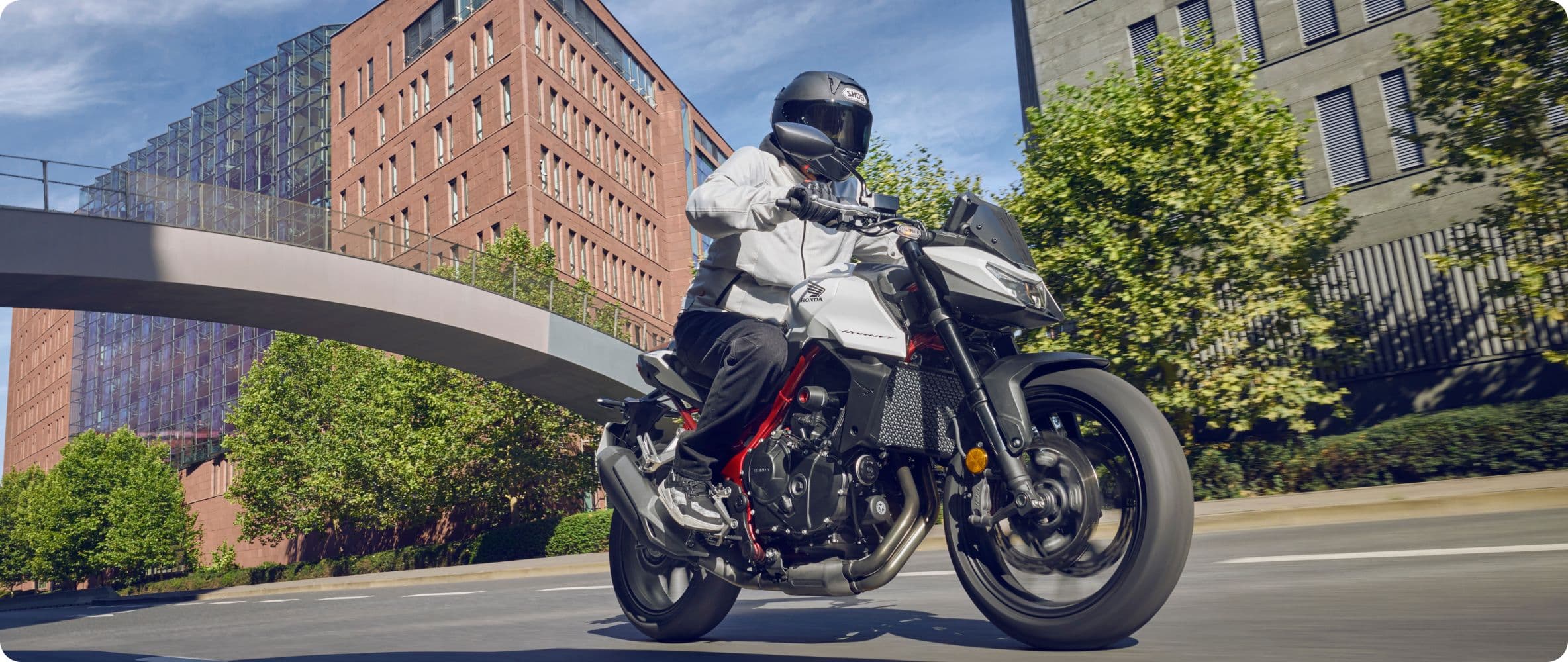 Honda CB750 Hornet görseli