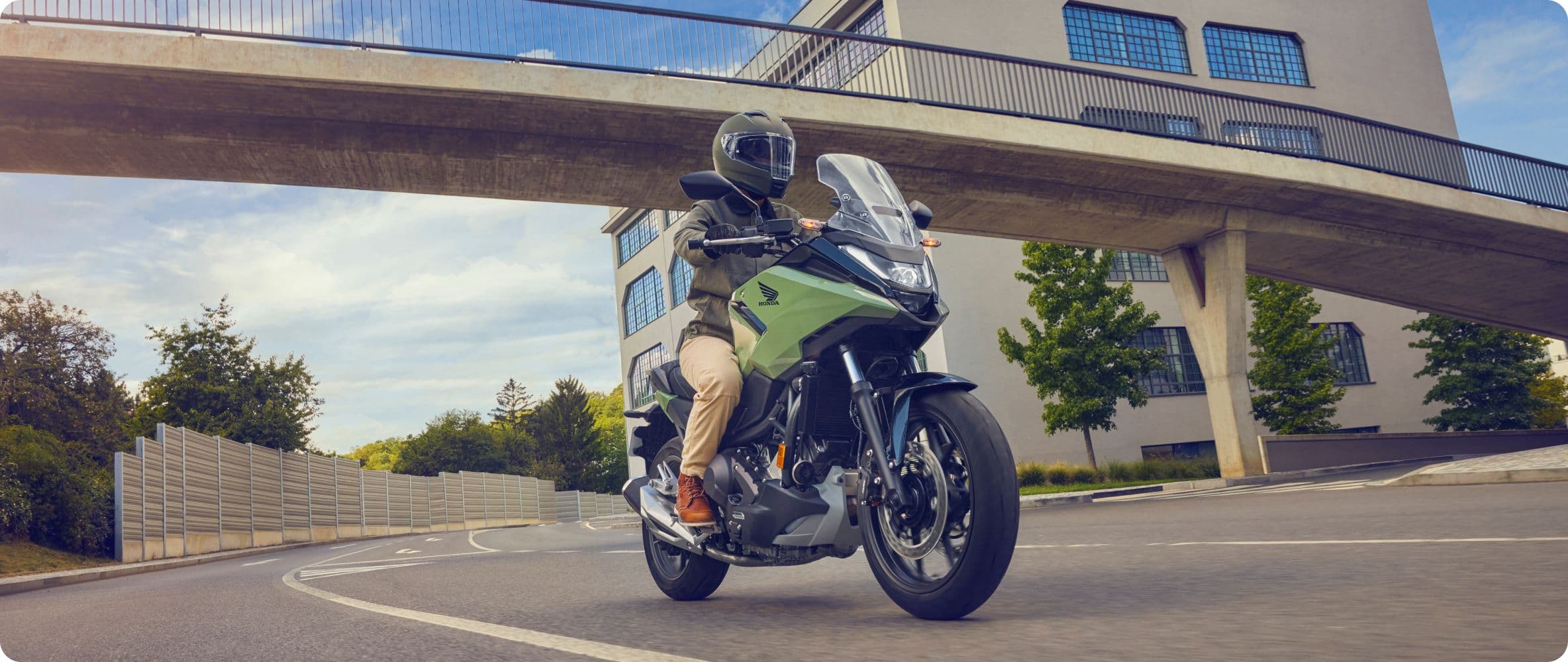 Honda NC750X görseli