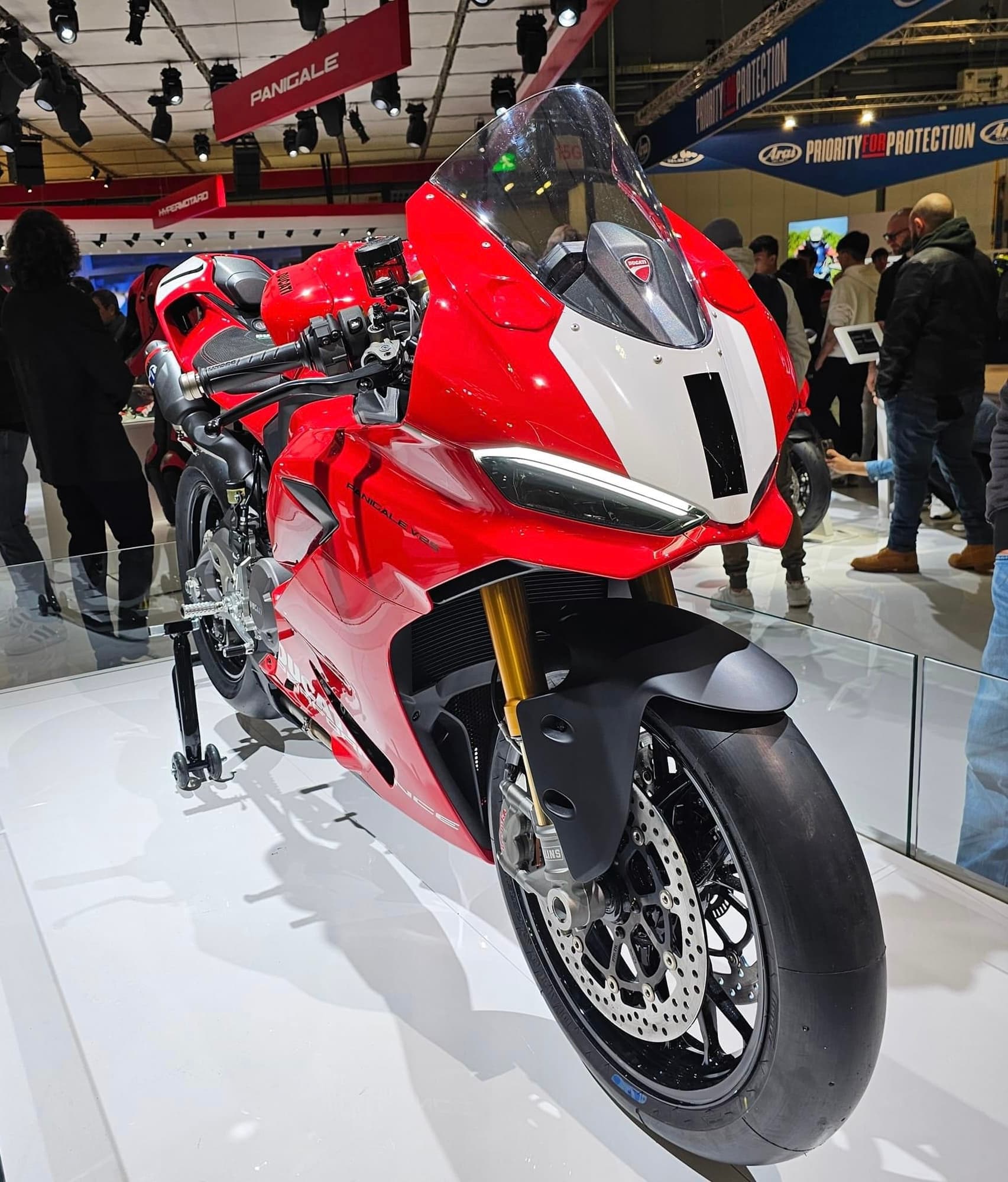 Ducati Panigale V2 görseli