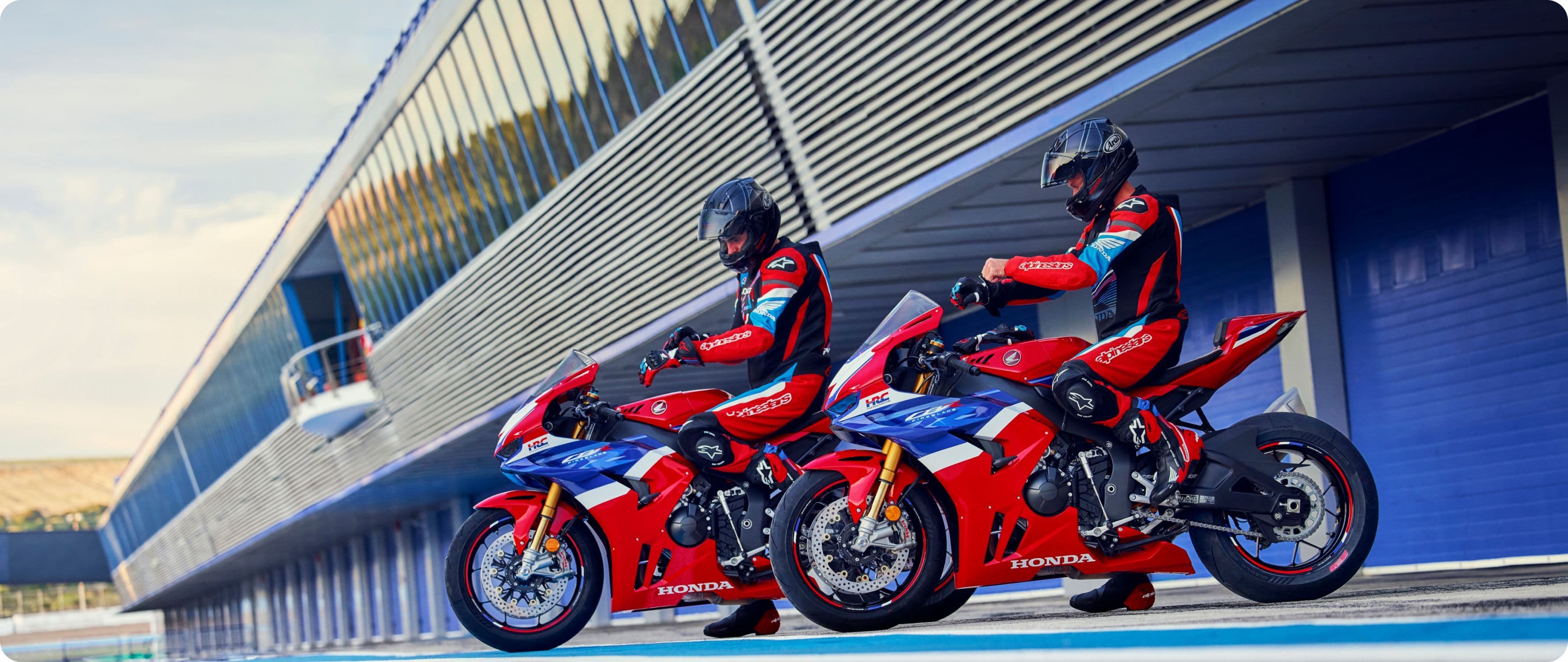 Honda CBR1000RR-R Fireblade SP görseli